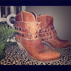 Women’s Corral Cognac Shortie Cowgirl Boots